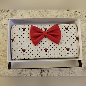 Disney MINNIE MOUSE Polka Dot Wallet with Red Bow NWT
